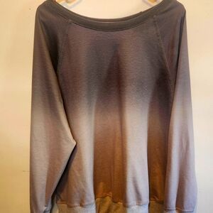 Sweat shirt looking  LX